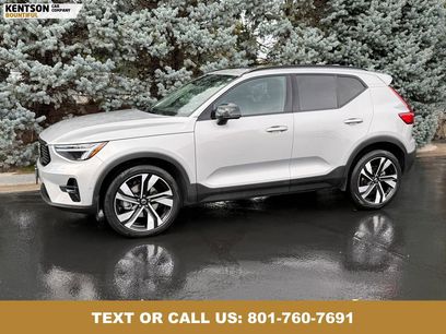 Used 2025 Volvo XC40 B5 Plus