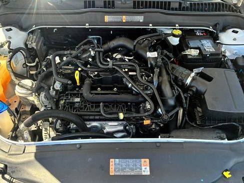 Used 2019 Ford Fusion SE FWD image 6