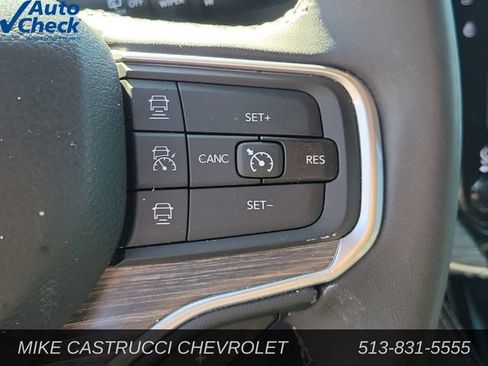 Used 2024 Jeep Wagoneer Series III AWD/4WD image 19