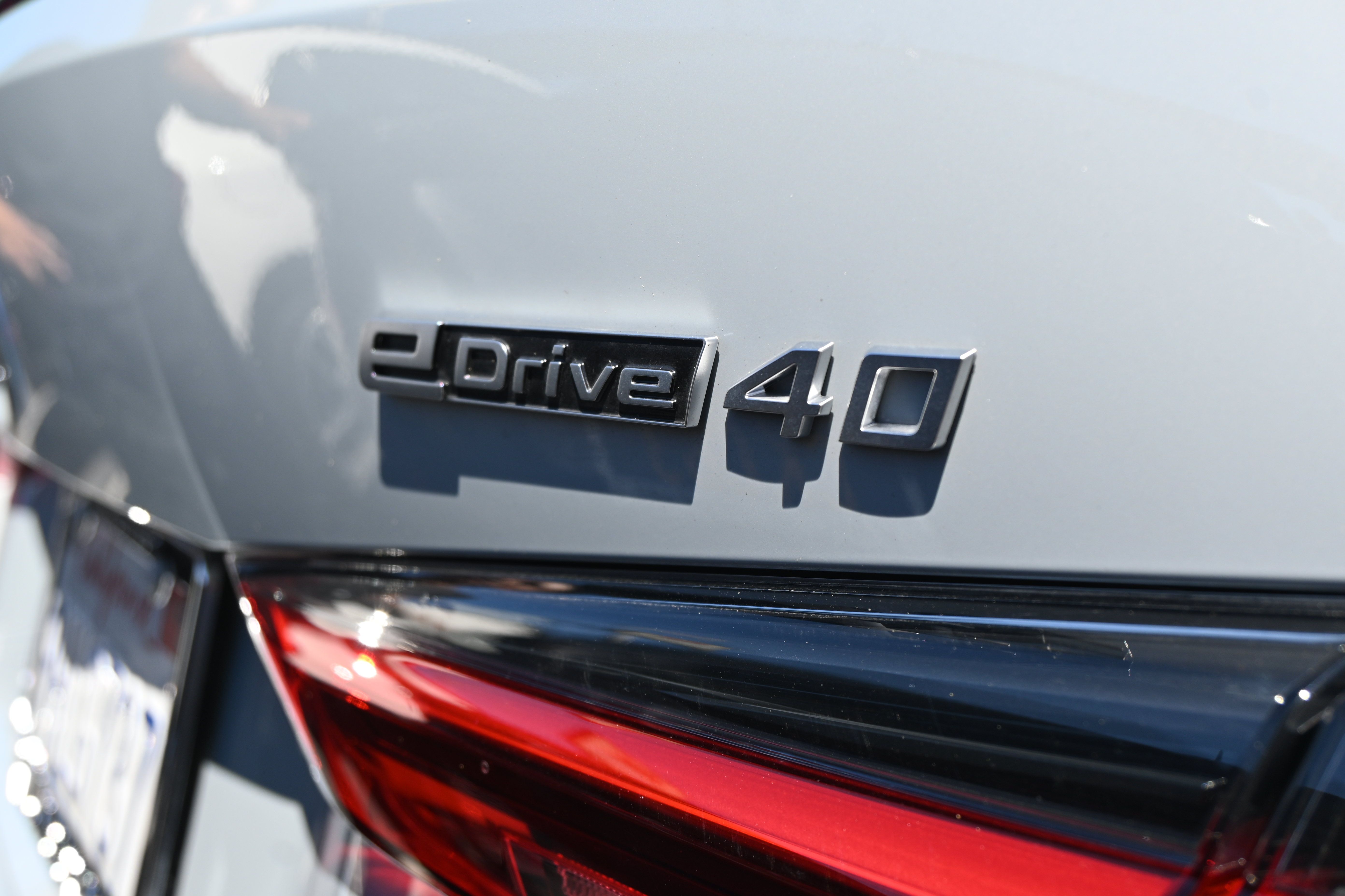 Used 2023 BMW i4 eDrive40 w/ M Sport Package RWD image 33