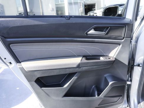 Certified 2022 Volkswagen Atlas SE image 26