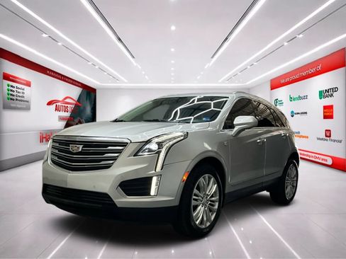 Used 2019 Cadillac XT5 Premium Luxury FWD image 3