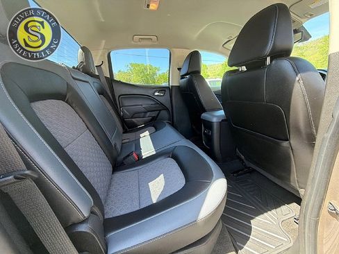 Used 2015 Chevrolet Colorado Z71 image 17