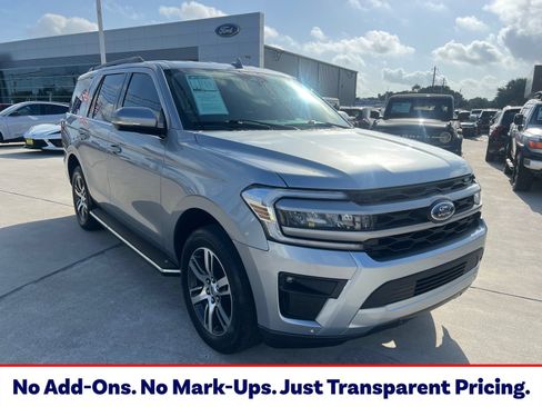 Used 2022 Ford Expedition XLT RWD image 1