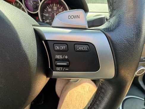 Used 2009 MAZDA MX-5 Miata Grand Touring w/ Premium Pkg RWD image 16