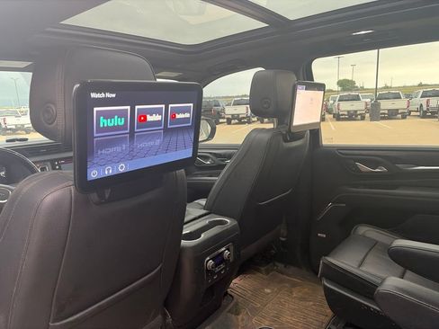 Used 2023 GMC Yukon XL Denali w/ Denali Reserve Package AWD/4WD image 13