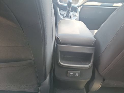 Used 2020 Subaru Outback Premium AWD/4WD image 24