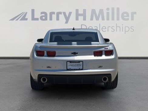 Used 2010 Chevrolet Camaro SS w/ RS Package RWD image 5