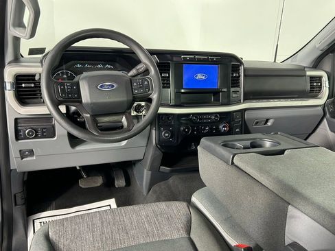 Used 2024 Ford F250 XLT AWD/4WD image 15