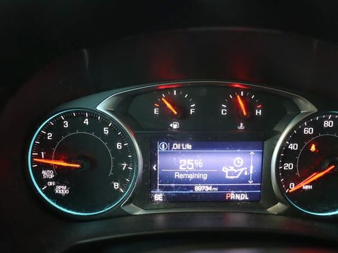 Used 2019 Chevrolet Equinox LT FWD image 10