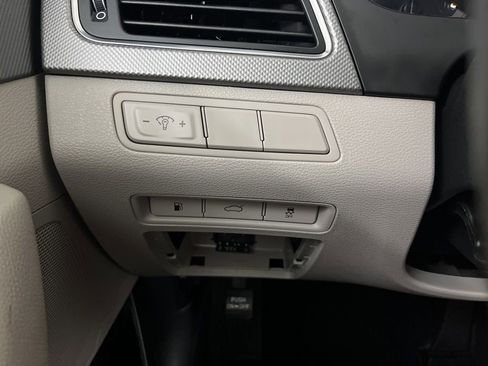 Used 2017 Hyundai Sonata SE w/ Cargo Package FWD image 55
