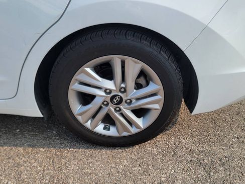 Used 2020 Hyundai Elantra Value Edition FWD image 16