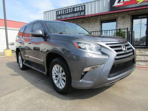 Used 2017 Lexus GX 460 Premium w/ Premium Package AWD/4WD image 6