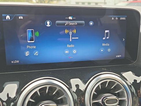 Used 2025 Mercedes-Benz GLA 250 image 20