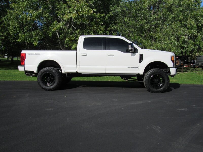 Used 2022 Ford F250 Lariat w/ Tremor Off-Road Package AWD/4WD image 2