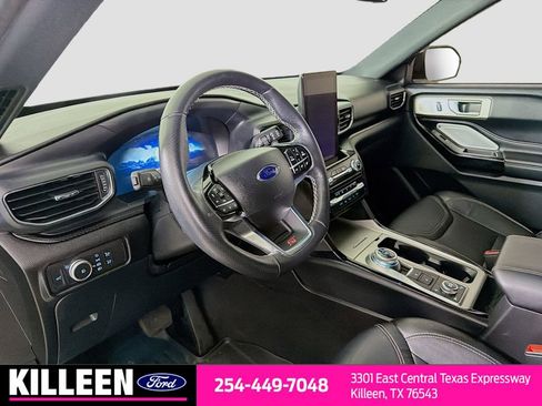 Used 2022 Ford Explorer ST w/ Equipment Group 401A image 10
