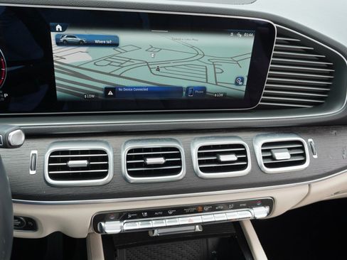 Used 2025 Mercedes-Benz GLE 350 4MATIC image 16