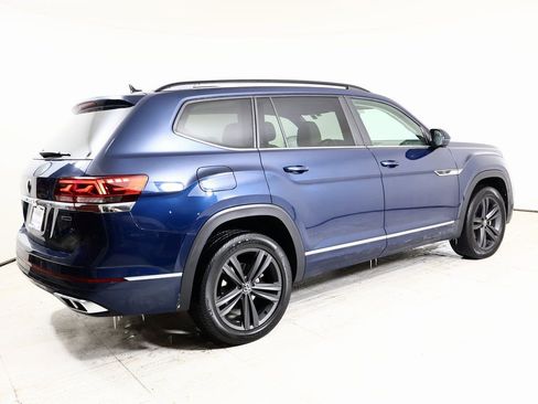 Used 2021 Volkswagen Atlas SE w/ Panoramic Sunroof Package image 18