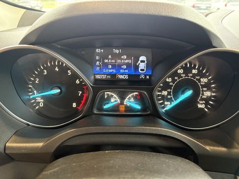 Used 2017 Ford Escape SE FWD image 14