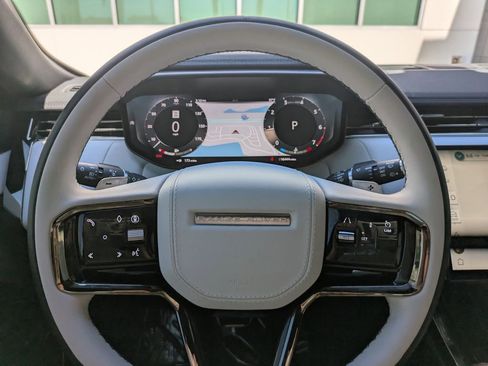 Used 2025 Land Rover Range Rover Sport Dynamic SE AWD/4WD image 29