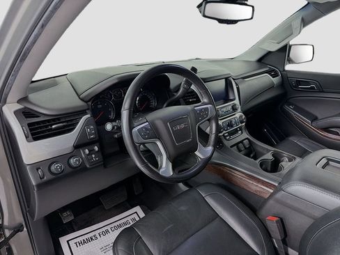 Used 2019 GMC Yukon SLT w/ HD Trailering Package image 9