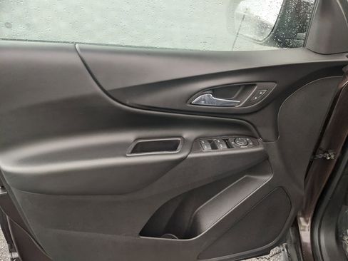 Certified 2020 Chevrolet Equinox LT w/ LPO, Floor Liner Package image 14