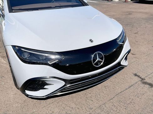 Used 2023 Mercedes-Benz EQE 500 4MATIC Sedan image 5