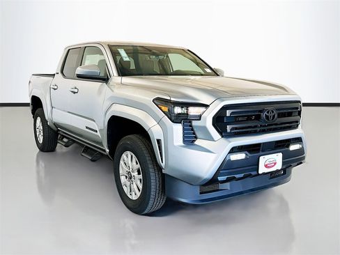 New 2025 Toyota Tacoma SR5 image 3