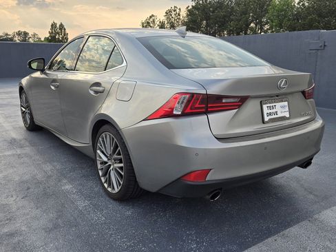 Used 2015 Lexus IS 250 w/ Navigation System Package RWD image 4