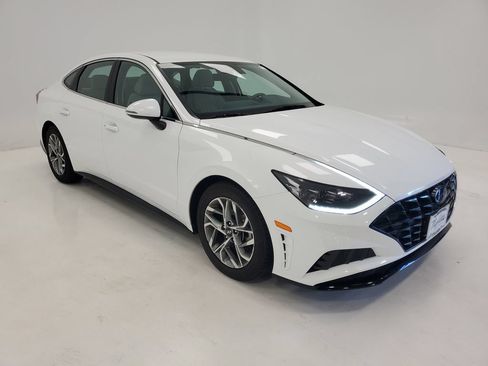 Used 2023 Hyundai Sonata SEL w/ Cargo Package FWD image 3