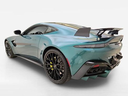 Used 2023 Aston Martin V8 Vantage Coupe RWD image 11