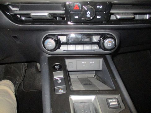 New 2026 Nissan Kicks SV w/ SV Premium Package image 31