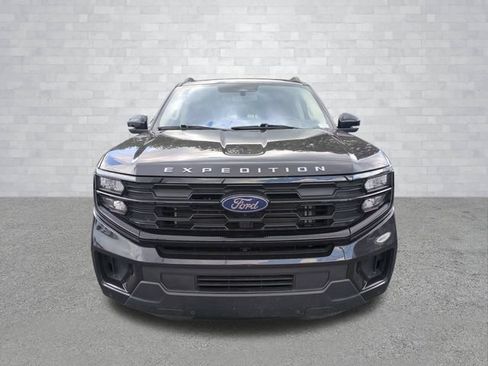 Used 2025 Ford Expedition Active AWD/4WD image 9