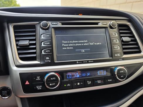 Used 2018 Toyota Highlander Limited AWD/4WD image 52