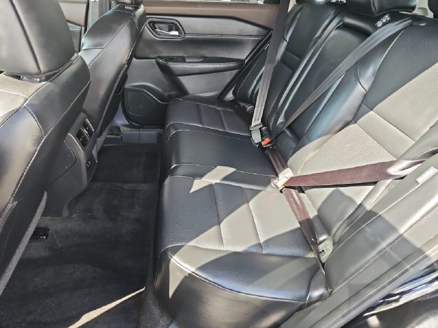 Certified 2023 Nissan Rogue SV w/ SV Premium B Package FWD image 15