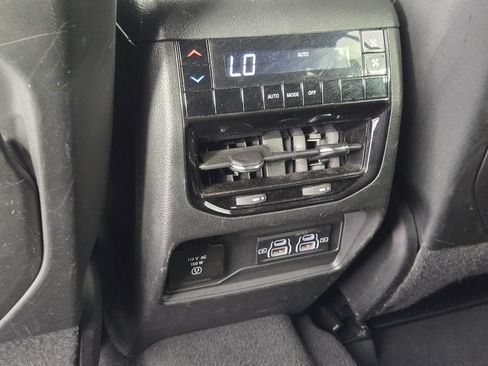 Used 2024 Jeep Grand Cherokee L Laredo AWD/4WD image 32