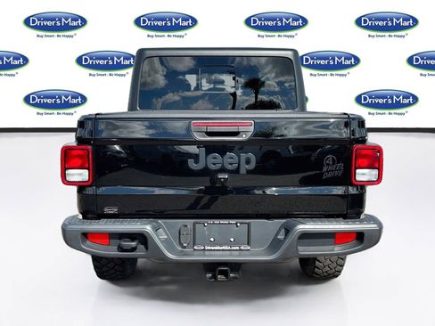 Used 2023 Jeep Gladiator Sport AWD/4WD image 6