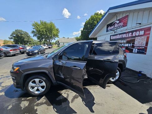 Used 2018 Jeep Compass Latitude w/ Popular Equipment Group AWD/4WD image 24