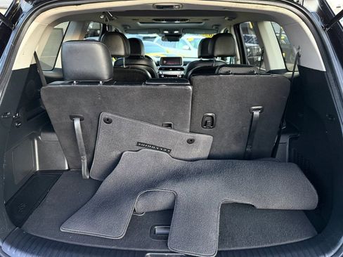 Used 2022 Kia Telluride S image 19