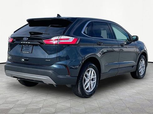 Used 2024 Ford Edge SEL w/ Convenience Package image 6