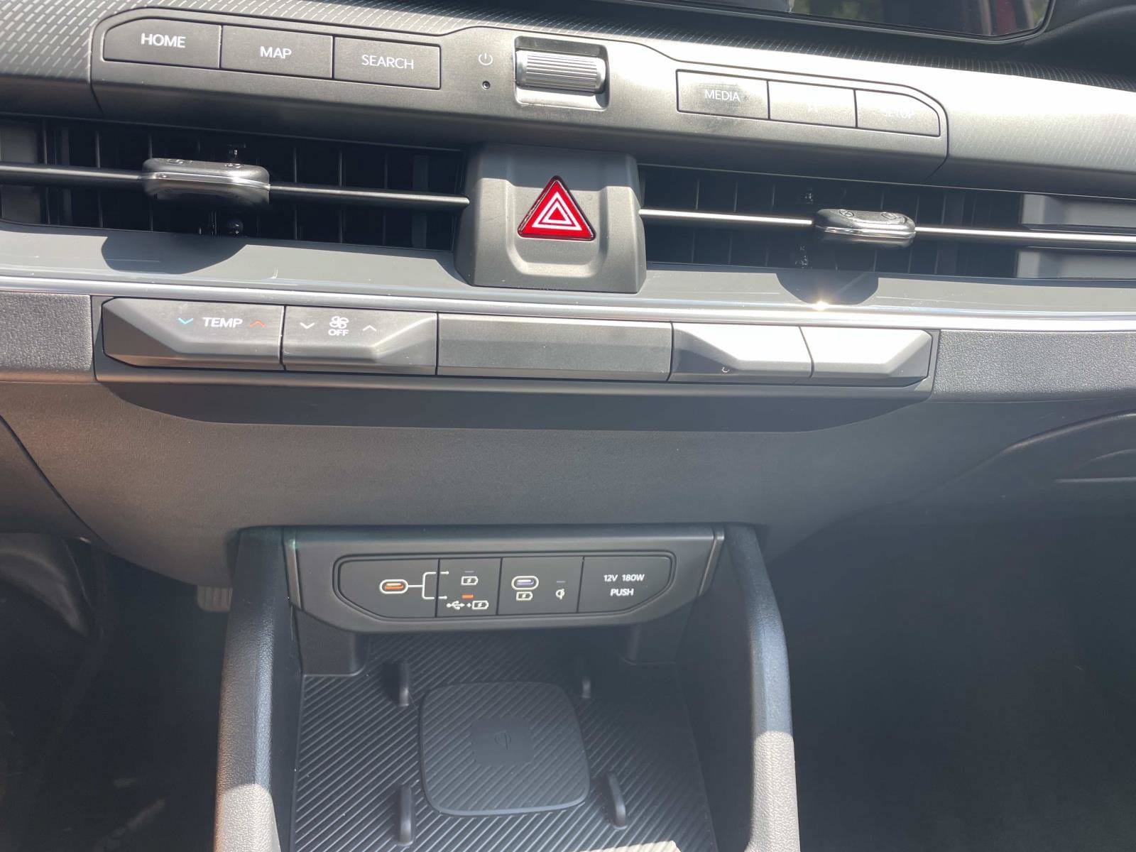 Used 2025 Kia K4 GT-Line w/ GT-Line Premium Package FWD image 24