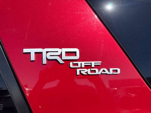 Used 2023 Toyota 4Runner TRD Off-Road Premium AWD/4WD image 9