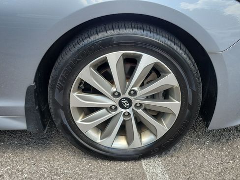 Used 2016 Hyundai Sonata Sport w/ Option Group 03 FWD image 6