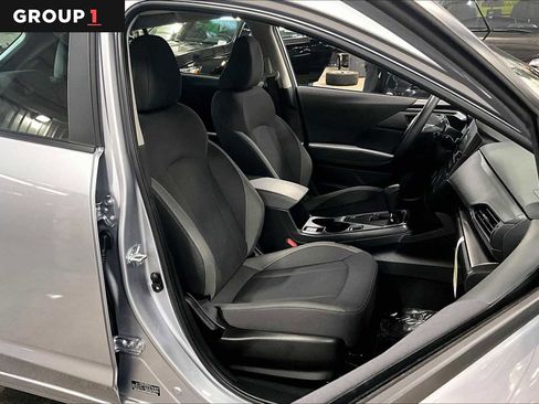 Used 2025 Subaru Impreza 2.0i image 8