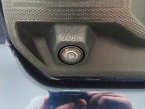 Used 2023 Chevrolet Silverado 2500 High Country w/ Z71 Off-Road Package image 41