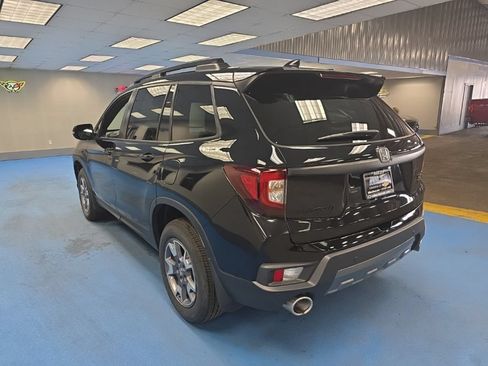 Used 2023 Honda Passport TrailSport image 12