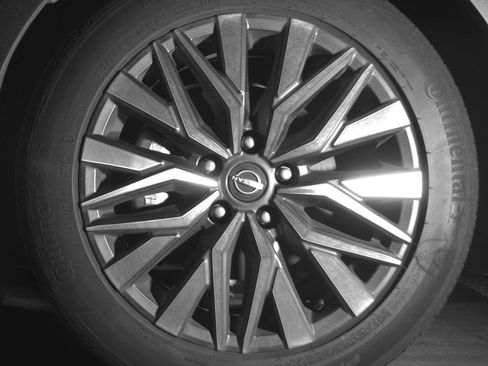 Used 2025 Nissan Altima 2.5 SV image 12