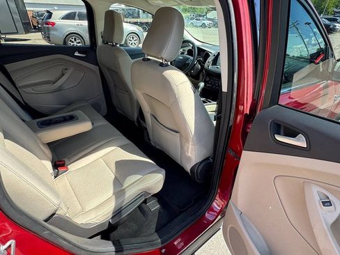 Used 2019 Ford Escape SE AWD/4WD image 14