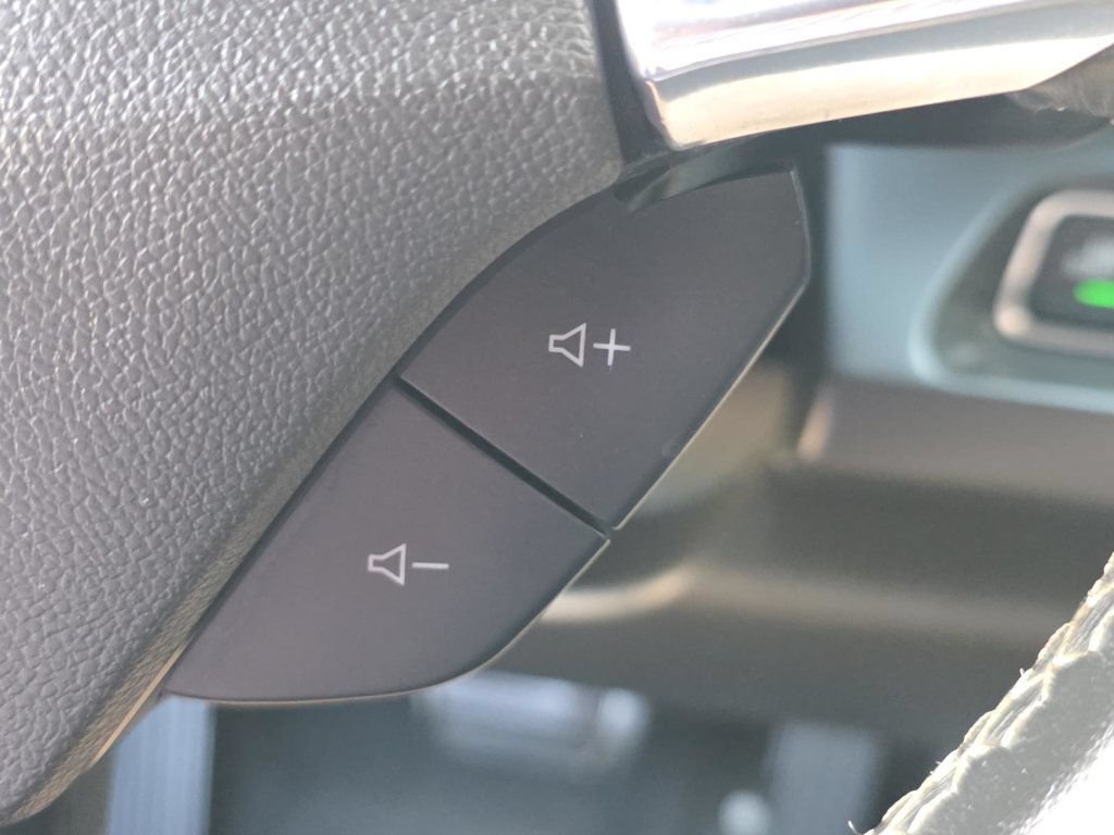 Used 2023 Chevrolet Camaro LT RWD image 22