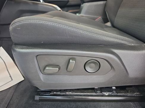 Used 2024 Chevrolet Colorado LT w/ LT Convenience Package II AWD/4WD image 22